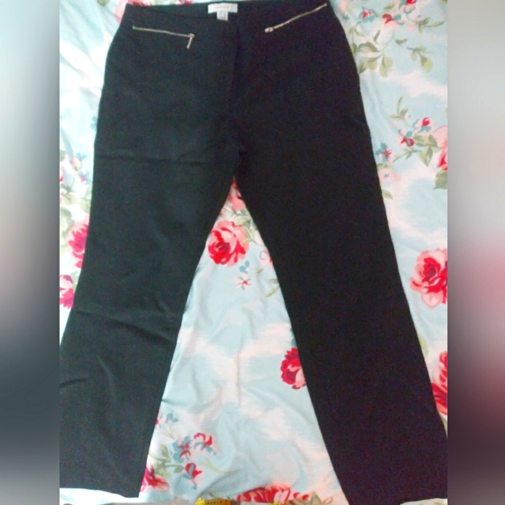 Women's black Tapper leg dress pants
